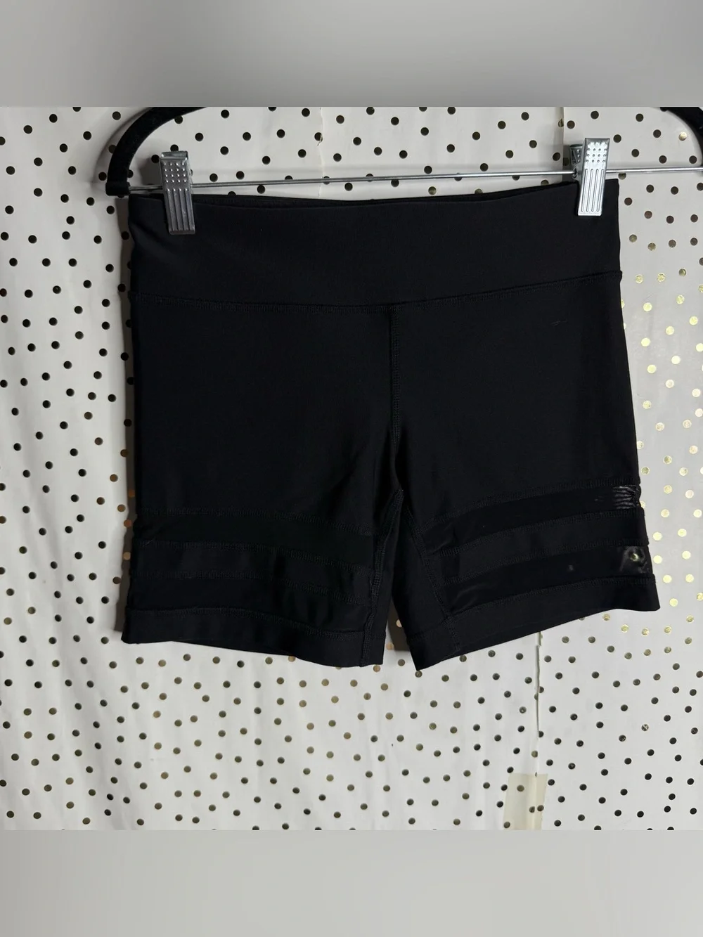 Alo Yoga Black Women's Black Shorts
